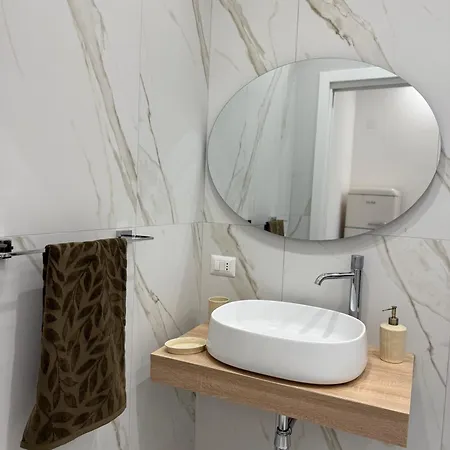 Miranapoli アパート ナポリ