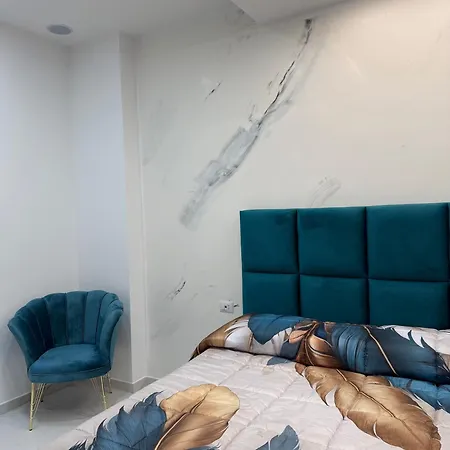 Miranapoli アパート *