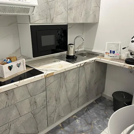 Miranapoli アパート ナポリ